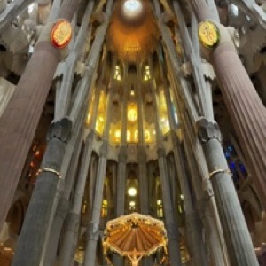 Sitges et Barcelone, avec l'imanquahle Basilique de la Sagrada Família 🤩.#barcelona #catalunya #sagradafamilia #sitges